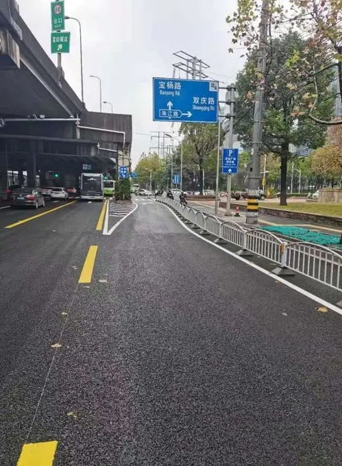 交通微改造，鋪就大通暢 公交港灣、友誼西路助力出行便捷